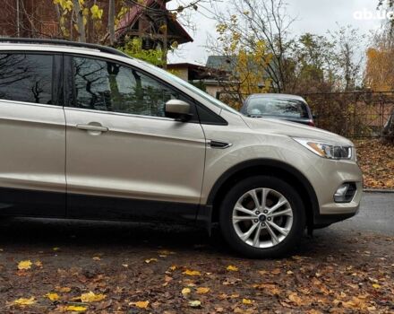 Бежевый Форд Эскейп, объемом двигателя 1.5 л и пробегом 57 тыс. км за 13990 $, фото 3 на Automoto.ua
