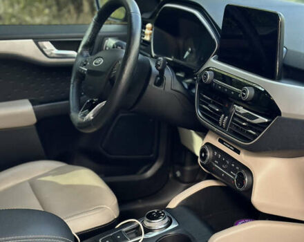 Бежевый Форд Эскейп, объемом двигателя 1.5 л и пробегом 72 тыс. км за 19300 $, фото 6 на Automoto.ua