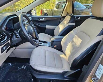 Бежевий Форд Ескейп, об'ємом двигуна 2 л та пробігом 37 тис. км за 4000 $, фото 6 на Automoto.ua