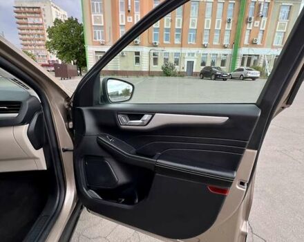 Бежевий Форд Ескейп, об'ємом двигуна 1.5 л та пробігом 40 тис. км за 18900 $, фото 11 на Automoto.ua