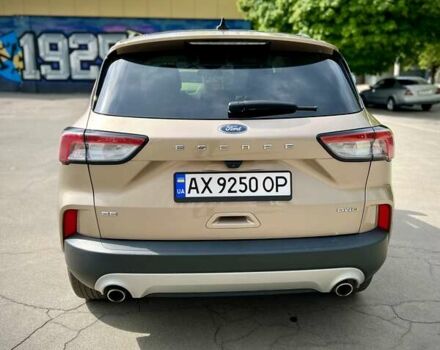 Бежевий Форд Ескейп, об'ємом двигуна 1.5 л та пробігом 40 тис. км за 18900 $, фото 4 на Automoto.ua