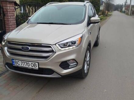 Бежевий Форд Ескейп, об'ємом двигуна 1.5 л та пробігом 110 тис. км за 13000 $, фото 1 на Automoto.ua