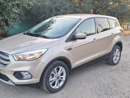 Бежевый Форд Эскейп, объемом двигателя 1.5 л и пробегом 99 тыс. км за 11500 $, фото 1 на Automoto.ua