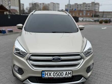 Бежевый Форд Эскейп, объемом двигателя 2 л и пробегом 118 тыс. км за 14000 $, фото 1 на Automoto.ua