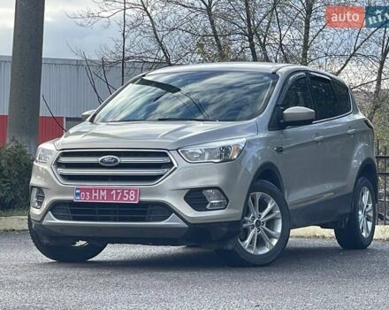 Бежевый Форд Эскейп, объемом двигателя 1.5 л и пробегом 235 тыс. км за 9350 $, фото 1 на Automoto.ua
