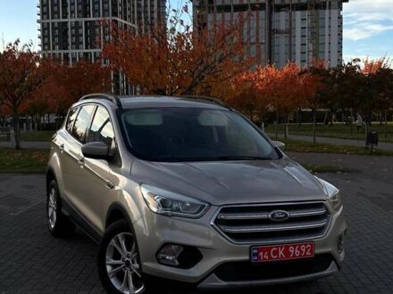 Бежевий Форд Ескейп, об'ємом двигуна 0 л та пробігом 164 тис. км за 10899 $, фото 1 на Automoto.ua