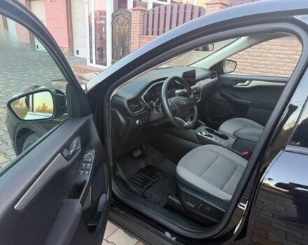 Форд Эскейп 2020 в Умани на Automoto.ua Черный Форд Эскейп, объемом двигателя 1.5 л и пробегом 138 тыс. км за 14300 $, фото 5 на Automoto.ua