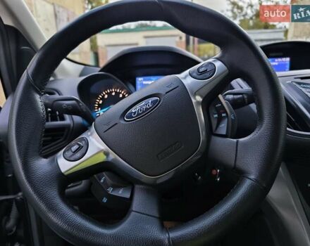 Черный Форд Эскейп, объемом двигателя 1.6 л и пробегом 165 тыс. км за 10900 $, фото 16 на Automoto.ua