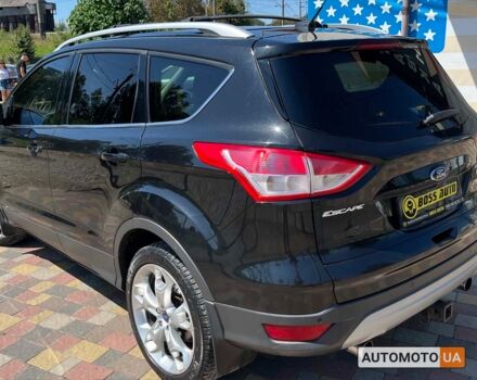 Черный Форд Эскейп, объемом двигателя 2 л и пробегом 186 тыс. км за 13500 $, фото 2 на Automoto.ua