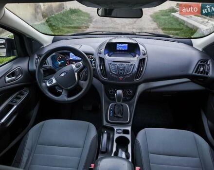 Черный Форд Эскейп, объемом двигателя 1.6 л и пробегом 165 тыс. км за 10900 $, фото 11 на Automoto.ua