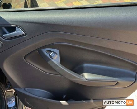 Черный Форд Эскейп, объемом двигателя 2 л и пробегом 186 тыс. км за 13500 $, фото 20 на Automoto.ua