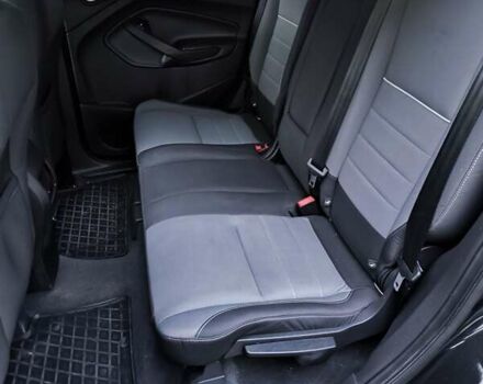 Черный Форд Эскейп, объемом двигателя 1.6 л и пробегом 165 тыс. км за 10900 $, фото 6 на Automoto.ua