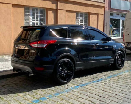 Черный Форд Эскейп, объемом двигателя 2 л и пробегом 220 тыс. км за 10300 $, фото 4 на Automoto.ua