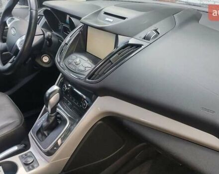 Черный Форд Эскейп, объемом двигателя 0 л и пробегом 215 тыс. км за 9500 $, фото 3 на Automoto.ua