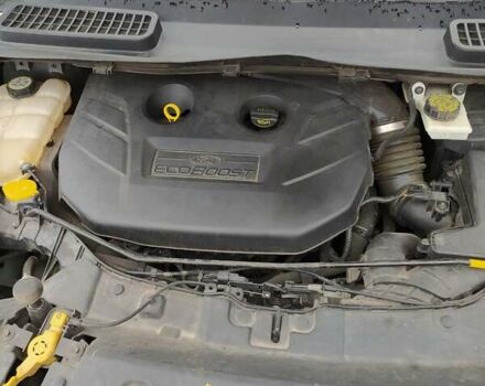 Черный Форд Эскейп, объемом двигателя 2 л и пробегом 145 тыс. км за 9999 $, фото 5 на Automoto.ua