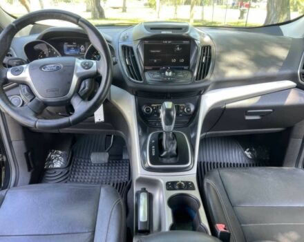 Черный Форд Эскейп, объемом двигателя 2 л и пробегом 87 тыс. км за 2100 $, фото 5 на Automoto.ua