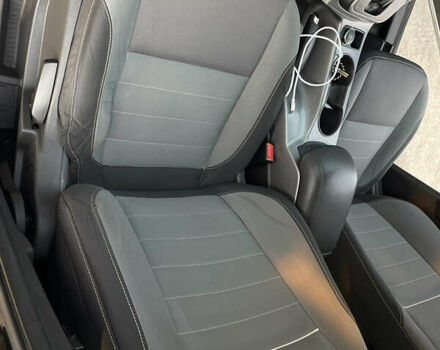 Черный Форд Эскейп, объемом двигателя 2 л и пробегом 167 тыс. км за 10500 $, фото 10 на Automoto.ua