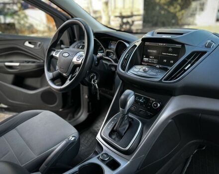 Черный Форд Эскейп, объемом двигателя 2 л и пробегом 190 тыс. км за 9500 $, фото 16 на Automoto.ua