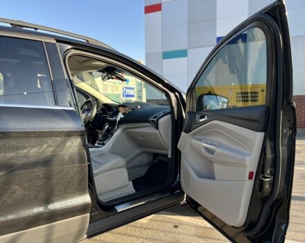 Черный Форд Эскейп, объемом двигателя 1.6 л и пробегом 201 тыс. км за 11500 $, фото 7 на Automoto.ua