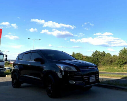 Черный Форд Эскейп, объемом двигателя 2 л и пробегом 220 тыс. км за 10300 $, фото 2 на Automoto.ua