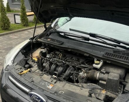 Черный Форд Эскейп, объемом двигателя 2.5 л и пробегом 234 тыс. км за 10900 $, фото 1 на Automoto.ua