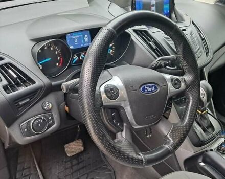 Черный Форд Эскейп, объемом двигателя 1.6 л и пробегом 160 тыс. км за 10000 $, фото 1 на Automoto.ua