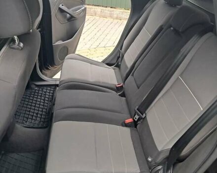 Черный Форд Эскейп, объемом двигателя 1.6 л и пробегом 160 тыс. км за 10000 $, фото 4 на Automoto.ua