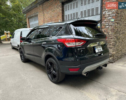 Черный Форд Эскейп, объемом двигателя 2 л и пробегом 220 тыс. км за 10300 $, фото 3 на Automoto.ua