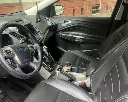 Черный Форд Эскейп, объемом двигателя 2 л и пробегом 201 тыс. км за 10200 $, фото 3 на Automoto.ua