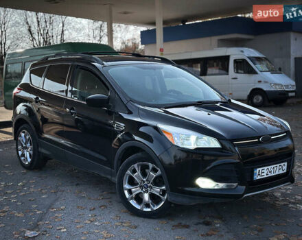 Черный Форд Эскейп, объемом двигателя 2 л и пробегом 189 тыс. км за 9500 $, фото 3 на Automoto.ua