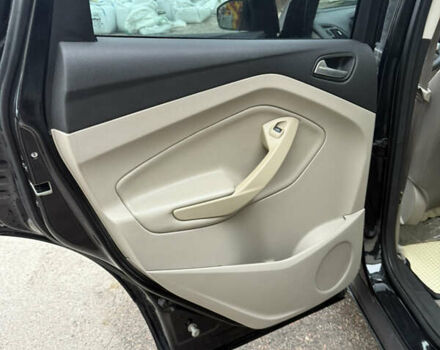 Черный Форд Эскейп, объемом двигателя 1.6 л и пробегом 207 тыс. км за 10000 $, фото 16 на Automoto.ua