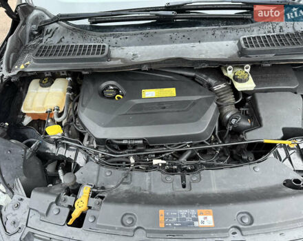 Черный Форд Эскейп, объемом двигателя 1.6 л и пробегом 207 тыс. км за 10000 $, фото 21 на Automoto.ua