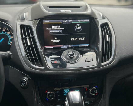 Черный Форд Эскейп, объемом двигателя 1.6 л и пробегом 145 тыс. км за 13000 $, фото 14 на Automoto.ua