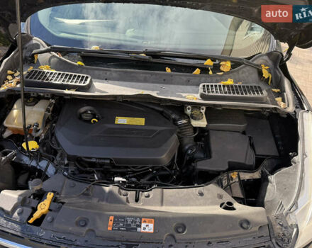 Черный Форд Эскейп, объемом двигателя 1.6 л и пробегом 207 тыс. км за 9200 $, фото 21 на Automoto.ua