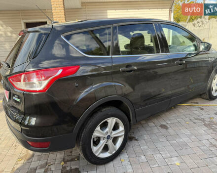 Черный Форд Эскейп, объемом двигателя 1.6 л и пробегом 207 тыс. км за 9200 $, фото 6 на Automoto.ua