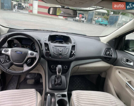 Черный Форд Эскейп, объемом двигателя 1.6 л и пробегом 190 тыс. км за 10900 $, фото 5 на Automoto.ua