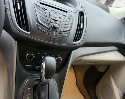 Черный Форд Эскейп, объемом двигателя 1.6 л и пробегом 207 тыс. км за 10000 $, фото 14 на Automoto.ua