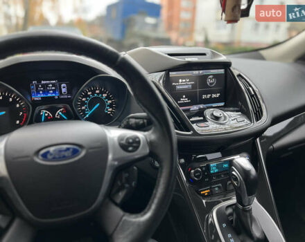 Черный Форд Эскейп, объемом двигателя 1.6 л и пробегом 145 тыс. км за 13000 $, фото 15 на Automoto.ua