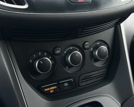 Черный Форд Эскейп, объемом двигателя 2.5 л и пробегом 126 тыс. км за 11800 $, фото 17 на Automoto.ua