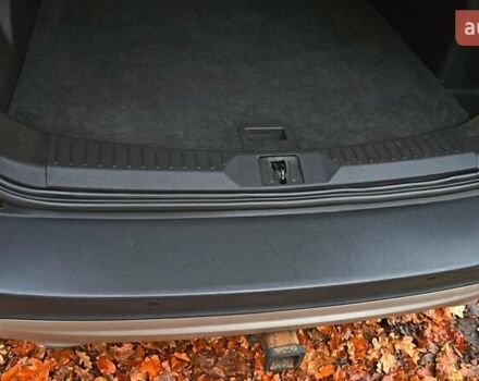 Черный Форд Эскейп, объемом двигателя 2 л и пробегом 122 тыс. км за 12000 $, фото 18 на Automoto.ua