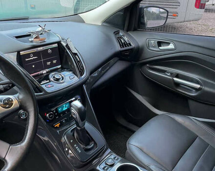 Черный Форд Эскейп, объемом двигателя 1.6 л и пробегом 300 тыс. км за 13500 $, фото 8 на Automoto.ua