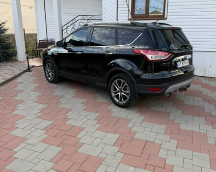 Черный Форд Эскейп, объемом двигателя 2 л и пробегом 95 тыс. км за 12500 $, фото 5 на Automoto.ua