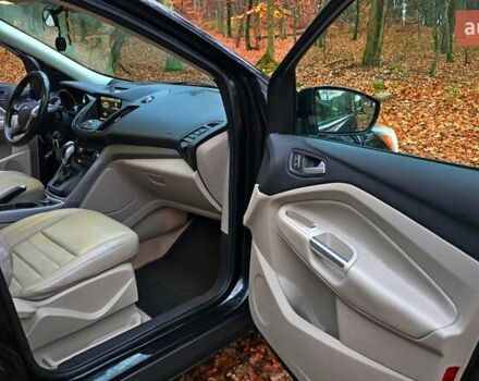 Черный Форд Эскейп, объемом двигателя 2 л и пробегом 122 тыс. км за 12000 $, фото 23 на Automoto.ua