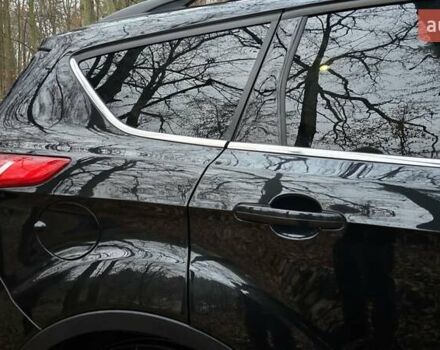 Черный Форд Эскейп, объемом двигателя 2 л и пробегом 122 тыс. км за 12000 $, фото 56 на Automoto.ua