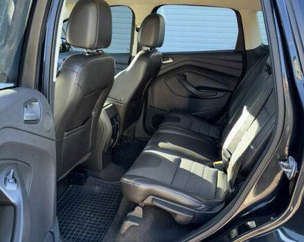 Черный Форд Эскейп, объемом двигателя 2 л и пробегом 95 тыс. км за 12500 $, фото 9 на Automoto.ua