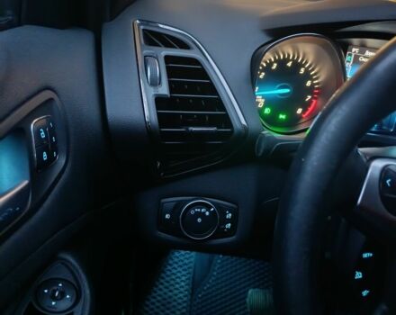 Черный Форд Эскейп, объемом двигателя 1.6 л и пробегом 130 тыс. км за 14000 $, фото 1 на Automoto.ua