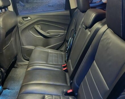 Черный Форд Эскейп, объемом двигателя 1.6 л и пробегом 130 тыс. км за 14000 $, фото 5 на Automoto.ua