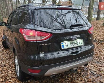 Черный Форд Эскейп, объемом двигателя 2 л и пробегом 122 тыс. км за 12000 $, фото 6 на Automoto.ua