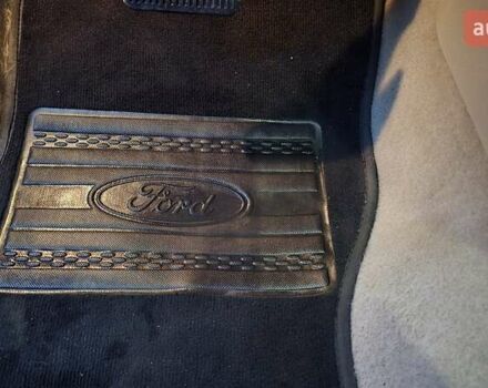 Черный Форд Эскейп, объемом двигателя 2 л и пробегом 122 тыс. км за 12000 $, фото 49 на Automoto.ua