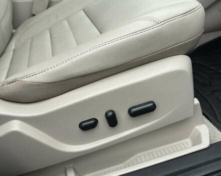 Чорний Форд Ескейп, об'ємом двигуна 2 л та пробігом 235 тис. км за 12800 $, фото 14 на Automoto.ua